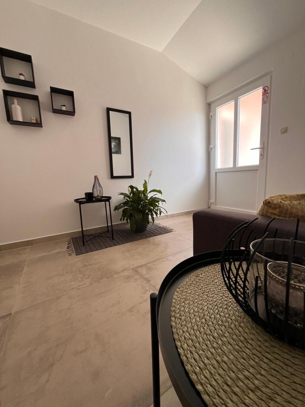 Apartments Mirijana Пула Экстерьер фото